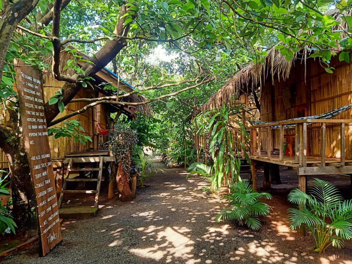 Tribal Village Homestay & Trekking 반룽 외부 사진